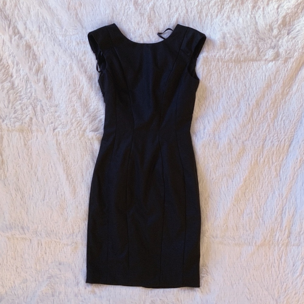 H&M Sleeveless Shift Dress